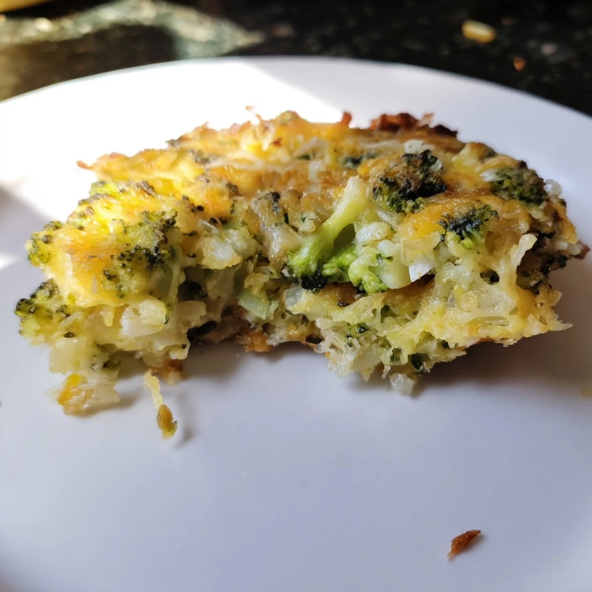 Golden-brown Cheesy Broccoli Patties, crisp and delicious, perfect for a tasty vegetarian appetizer.